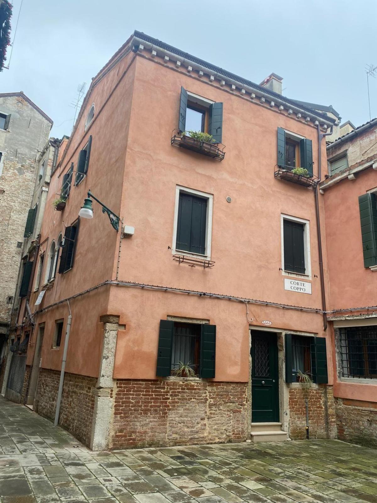 Ca'filo' Venetian Refuge In The Venetian District *