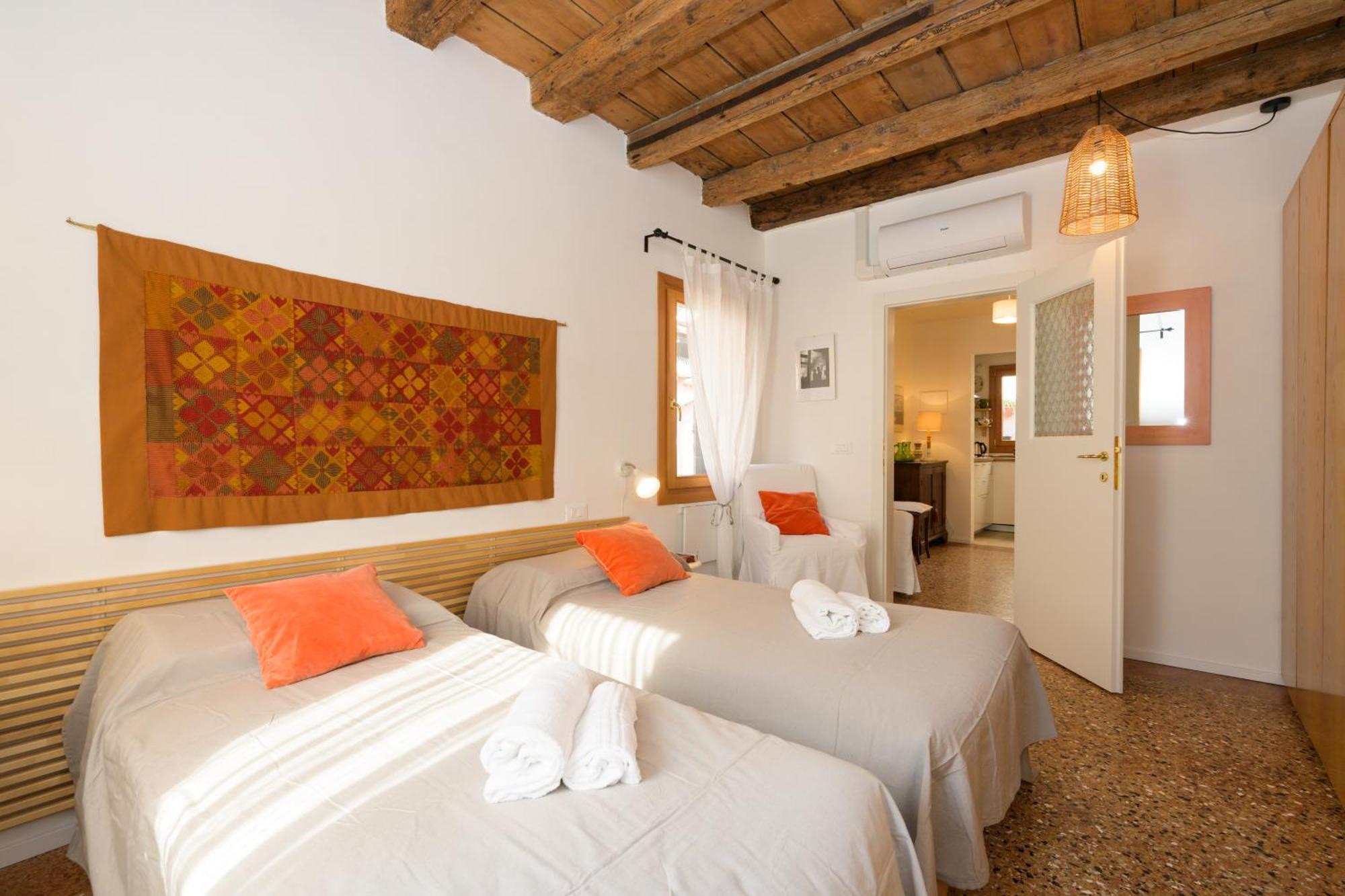 Ca'filo' Venetian Refuge In The Venetian District Apartamento Venecia